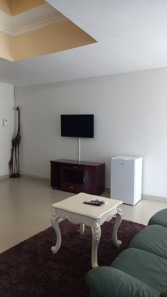 Hideaway Apartments