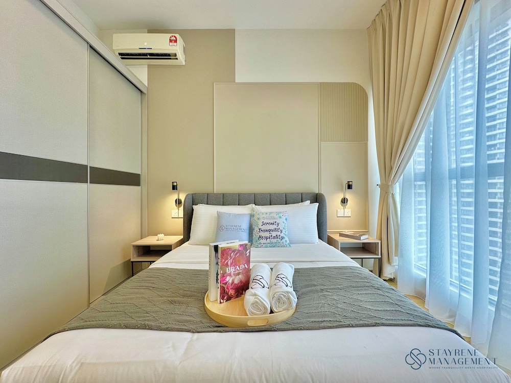 Country Garden Danga Bay Sea View Homestay by Stayrene