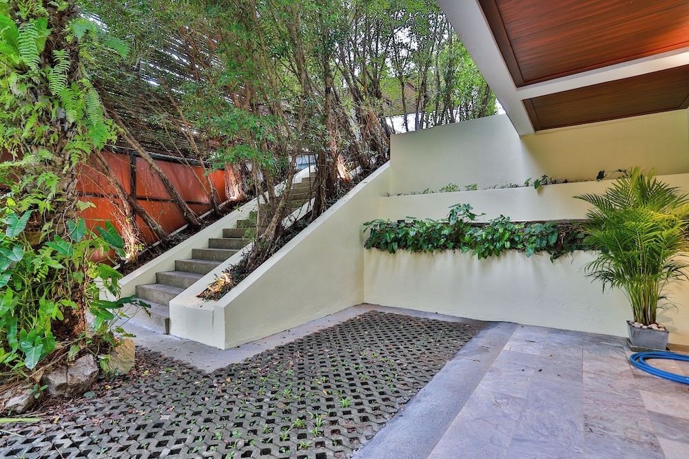 Cliff Haven Villa Krabi