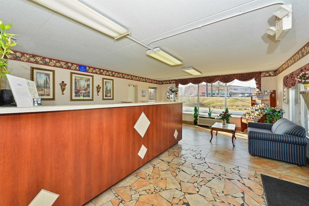 Americas Best Value Inn & Suites Knoxville North view 4