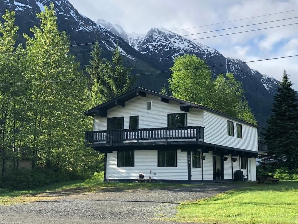 Bearvalley Guesthouse