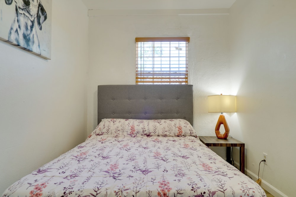 4 Mi to Dtwn El Paso: Pet-friendly Apartment!