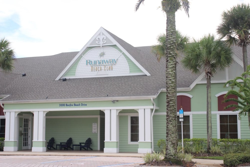 Runaway Beach 5000 B7.103