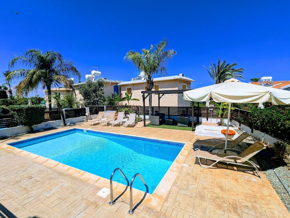 Eliana Villa in Protaras