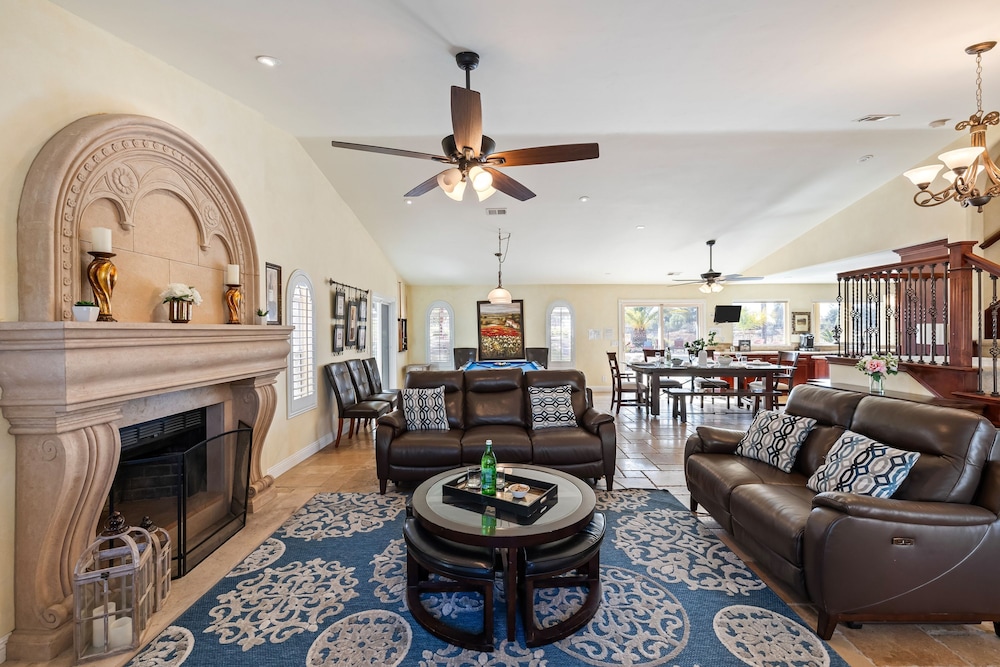 Chardonnay Charm by Avantstay Luxe Group Retreat w Pool Mins to Wineries