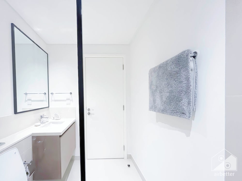 Luxurious 4B Balcony & Views Burjcrown Downtown