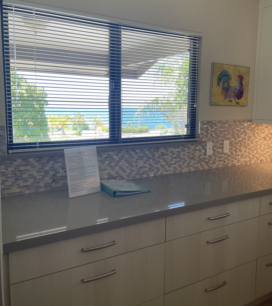 Kohala Estate Home 3 Bedroom Estate by RedAwning