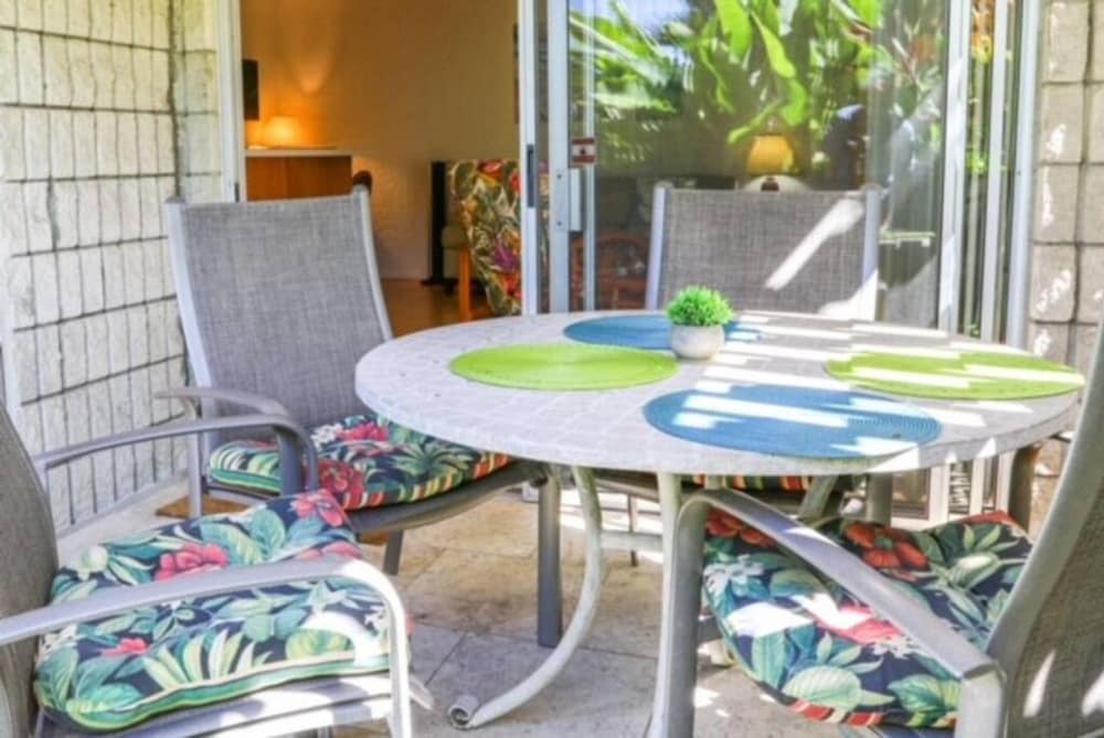 Enjoy the Sunset Ocean Front 1BR Apt-pool On-site