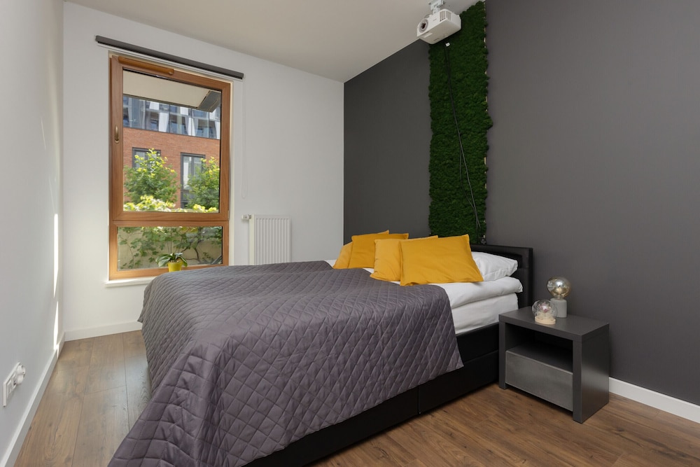 Modern Zoliborz Apartment by Renters view 5