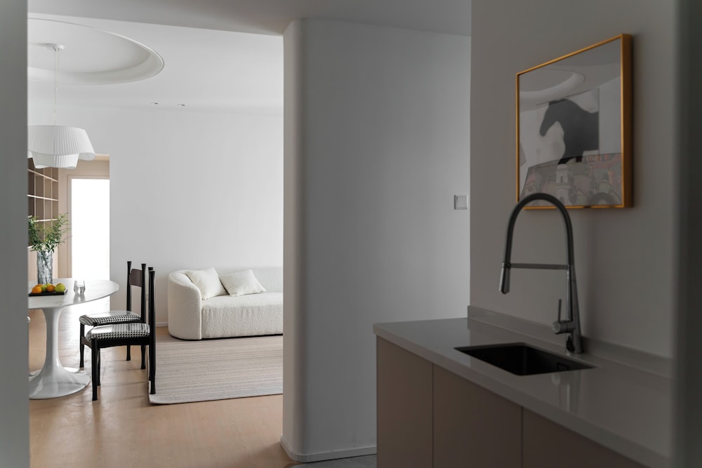 Book and Bed - Xujiahui