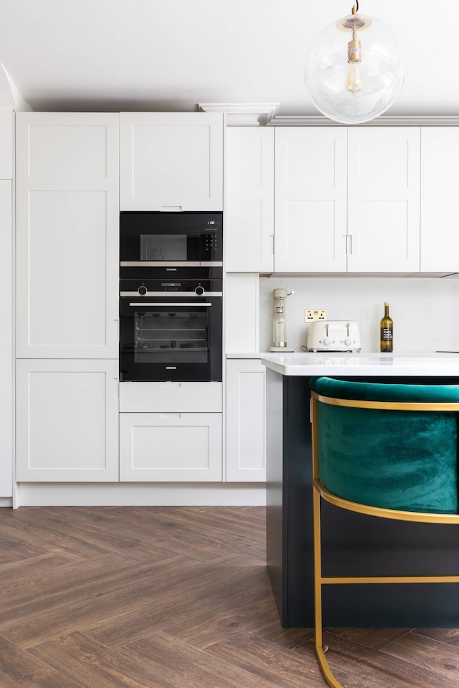 Westbourne Park Road Xviii by Onefinestay