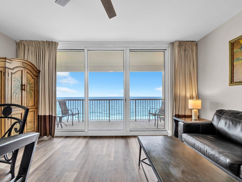 Majestic Beach Towers 1-715