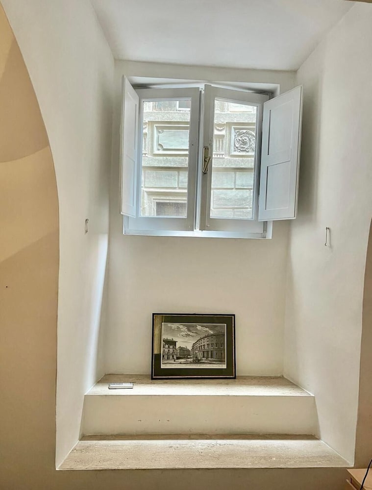 Palazzo Massimo Enchanting Apartment