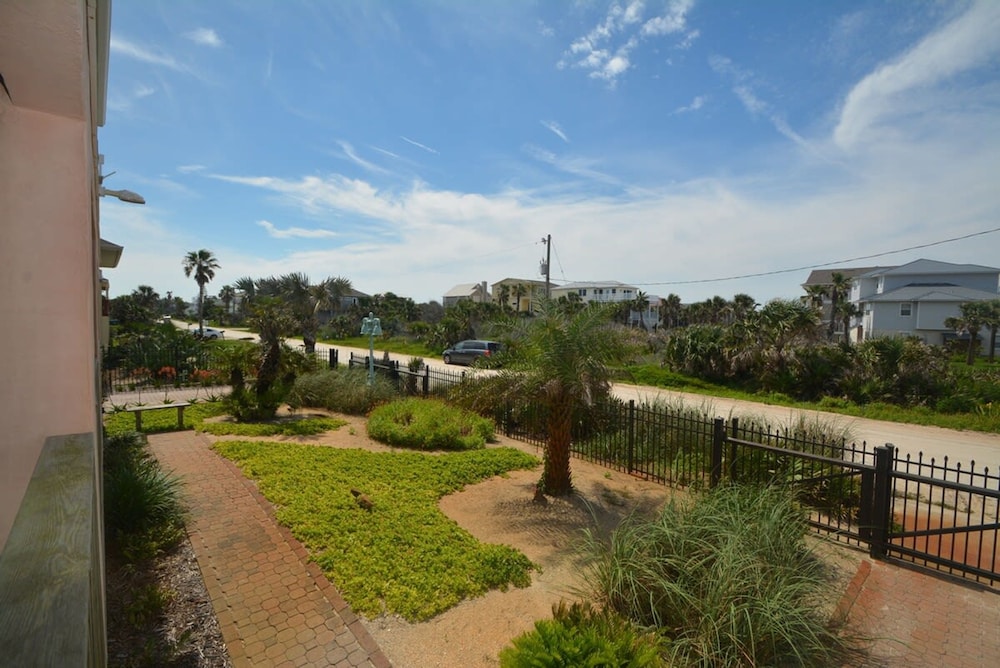 Just Beachy A Luxury Retreat Sleeps 12 3 Levels With Elevator- Perfect for 1-3 Families