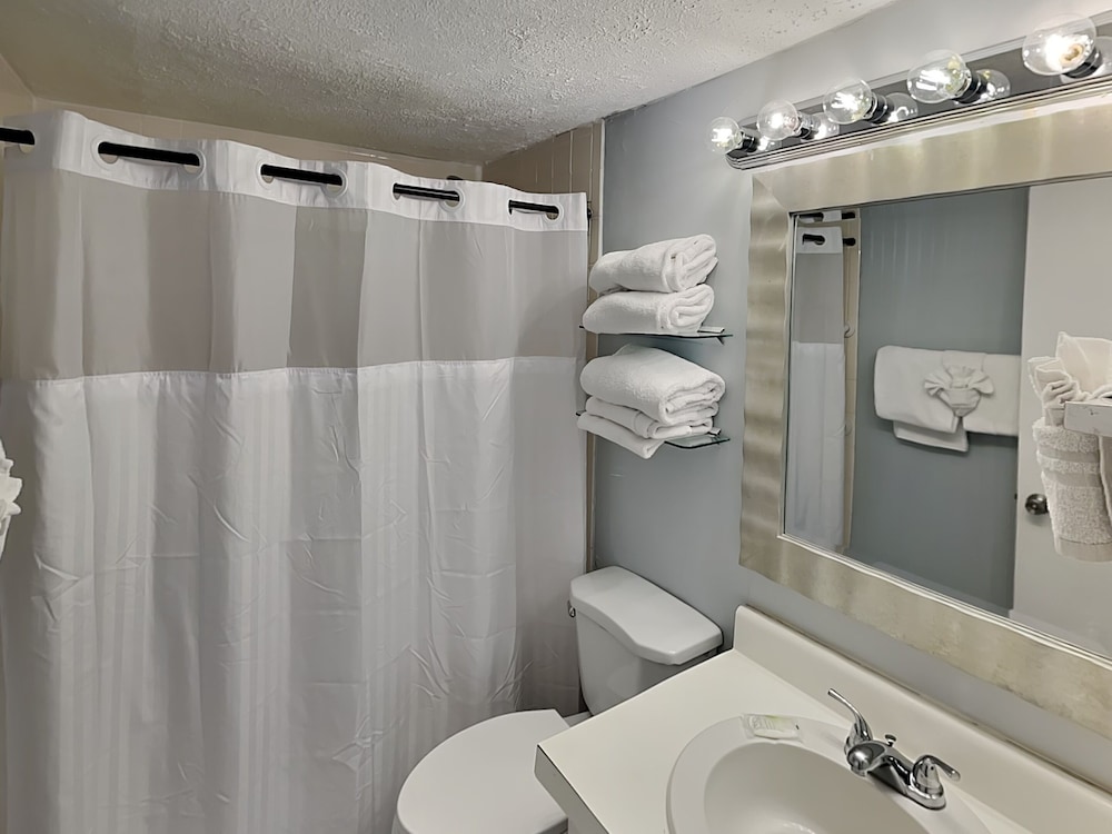 Continental Condominiums II by Resort Collection