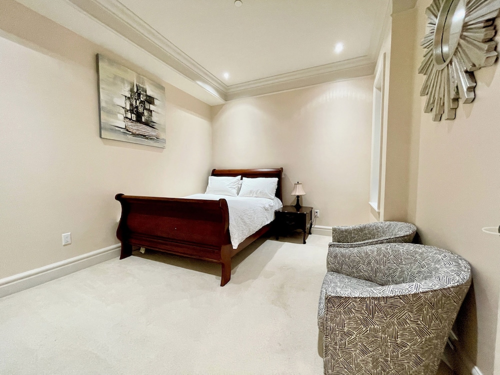 Vancouver Luxury Guest House