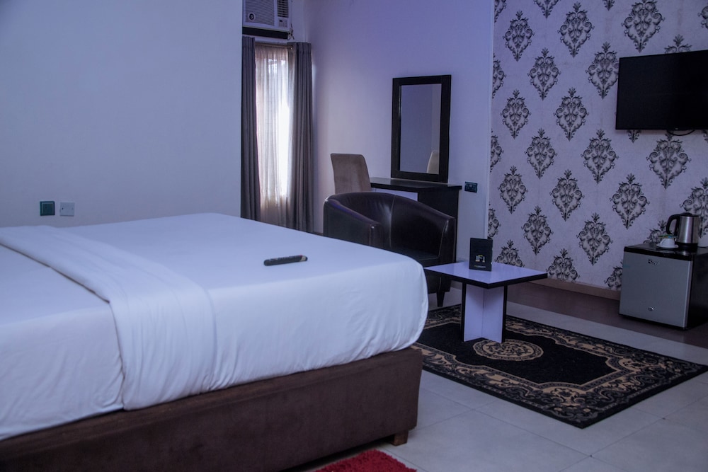 Zoey International Hotels Ltd