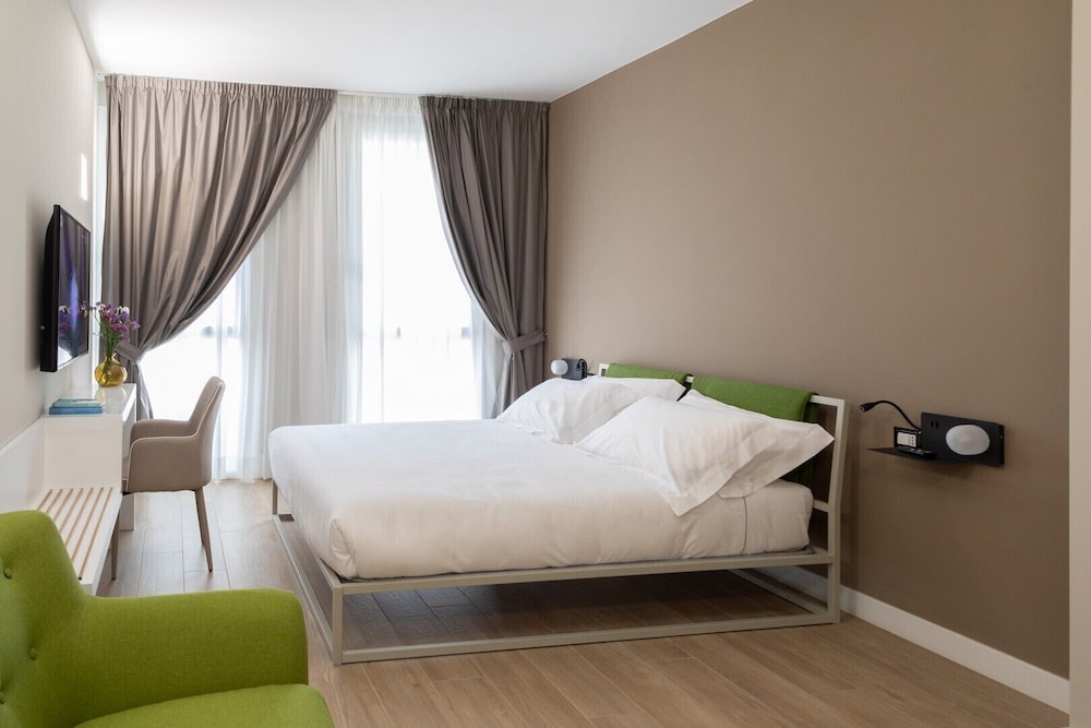 Alma Suites