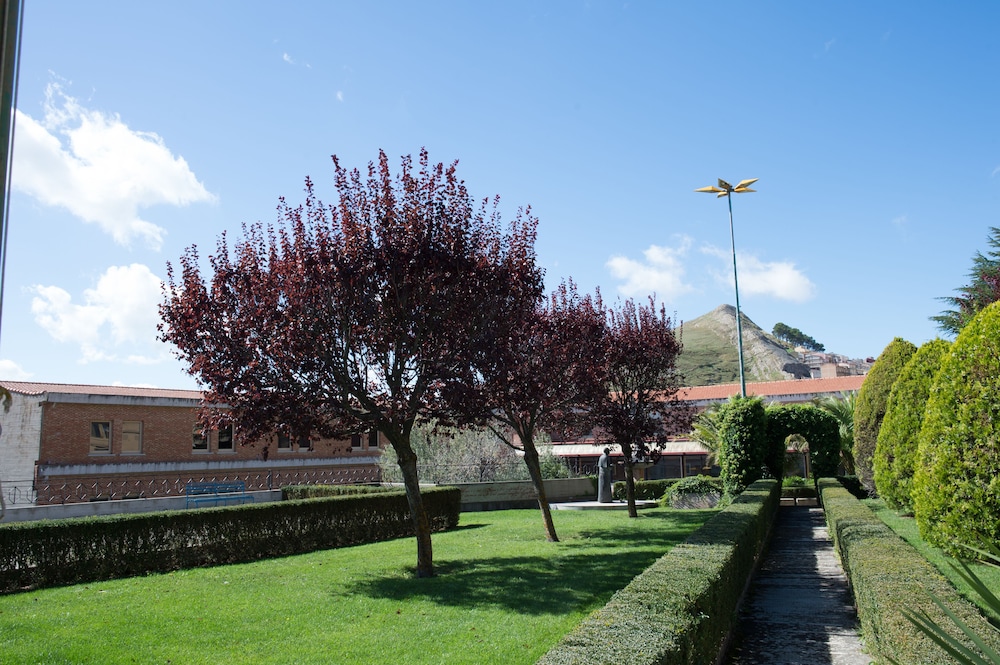 La Cittadella Dell'Oasi Hotel