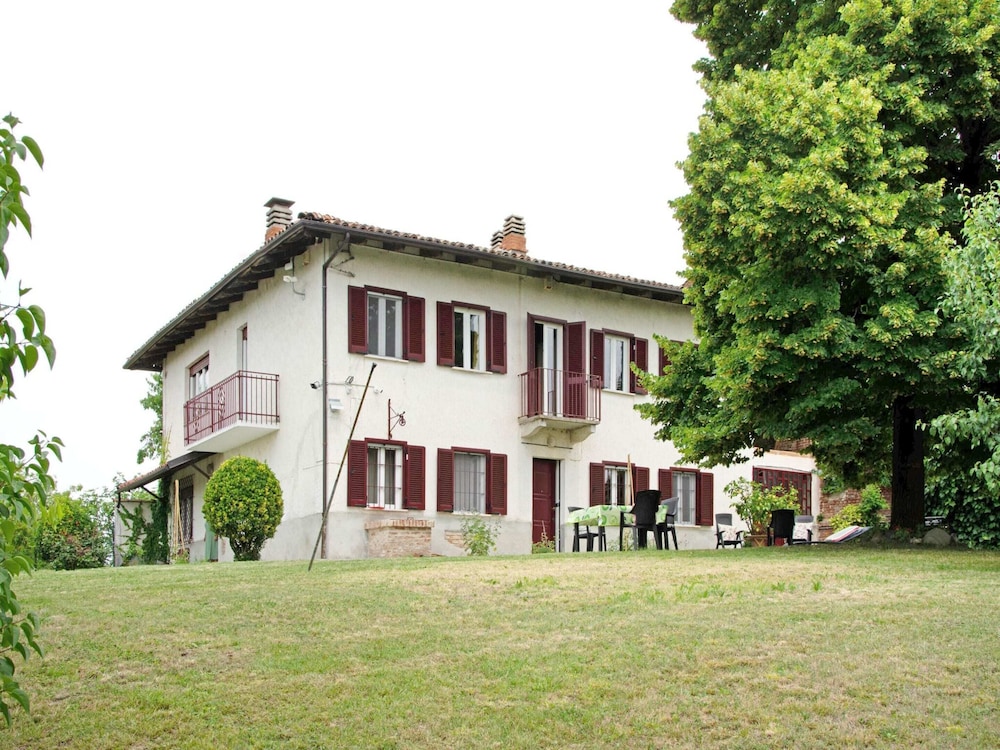 Rustic Moncucco Village Retreat