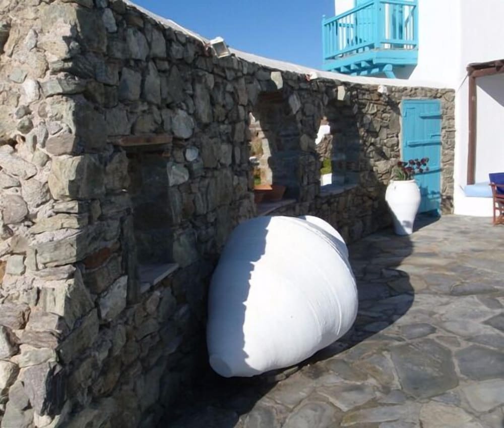 Cavo Delos