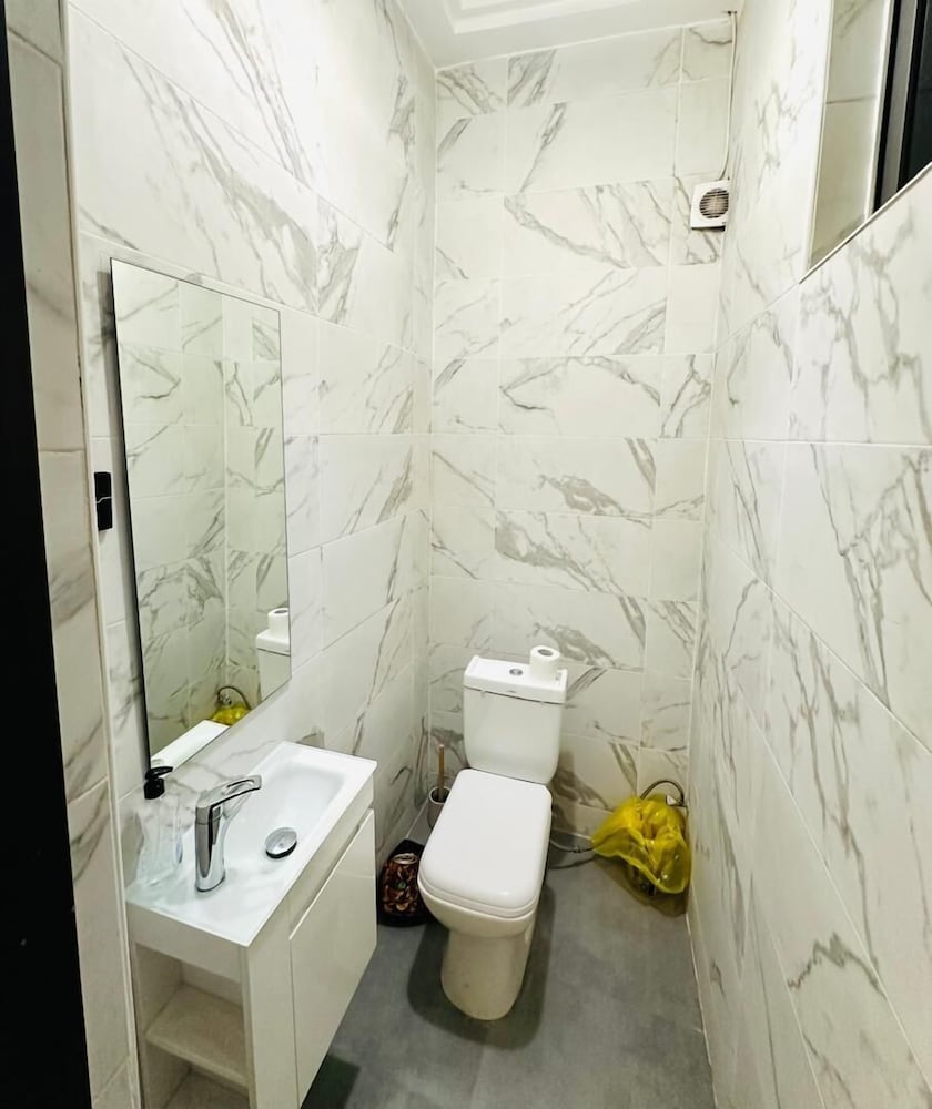 Mankatiwa Court Apartmentnt