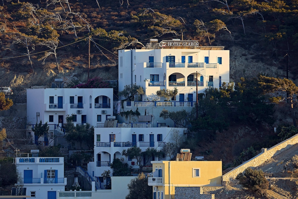 Glaros Hotel