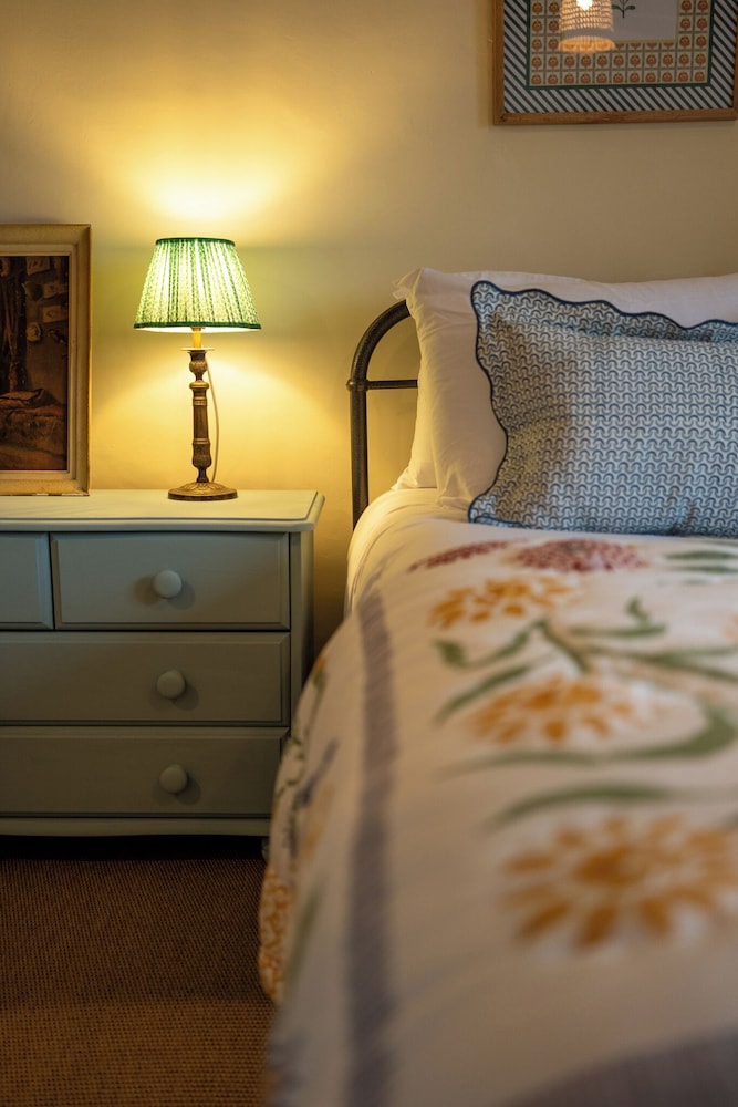 Beautiful 2BD Cottage in the Cotswolds