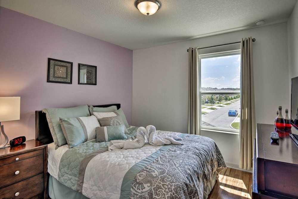 ~ 4 Mi to Disney: Compass Bay Resort Gem w/ Views view 3