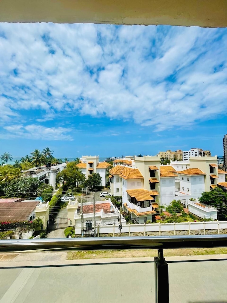 Third Avenue Beach Apartments