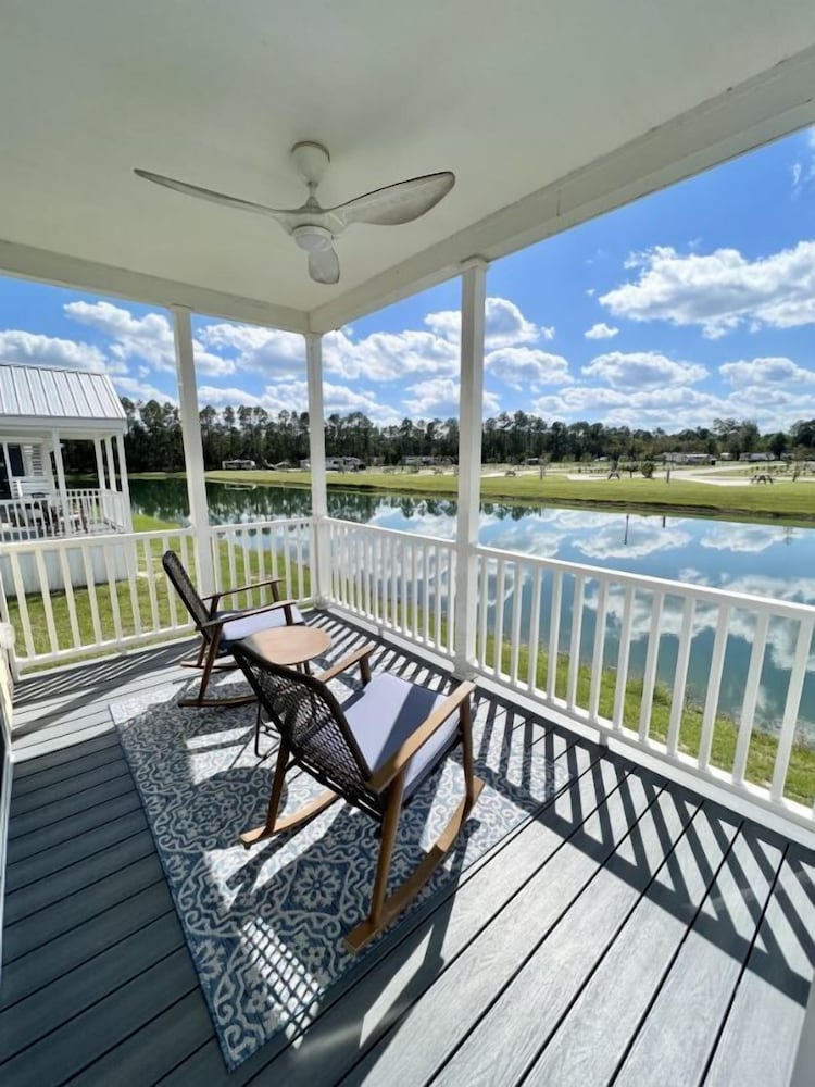 Island Oaks RV Resort