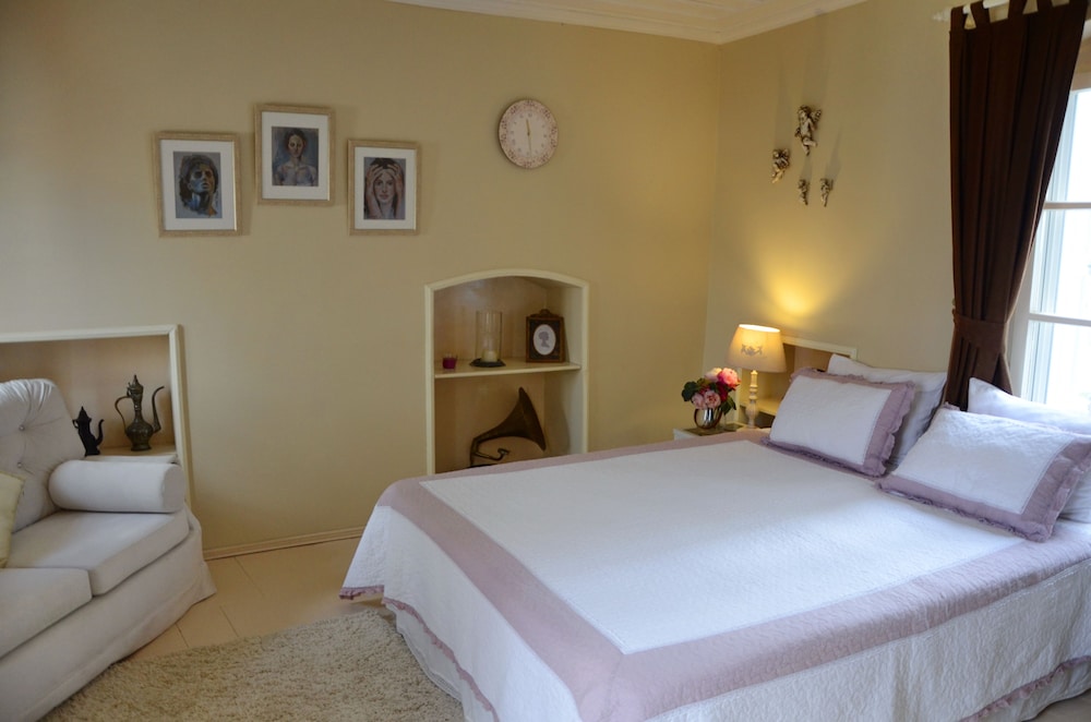 8 Oda Boutique Homes