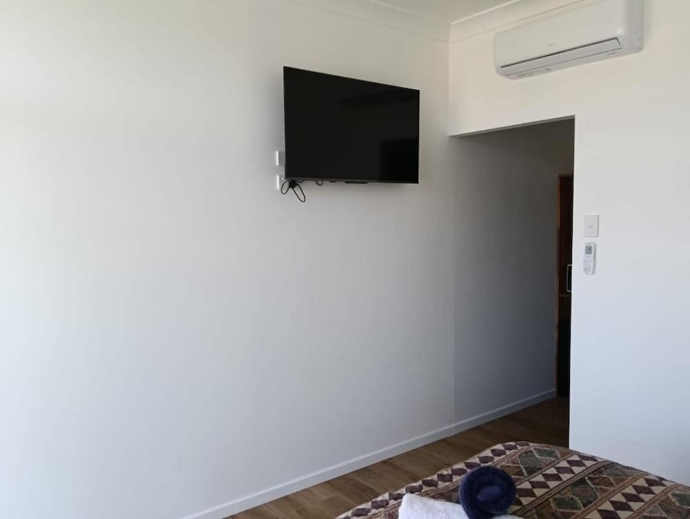 Blackbutt Motel