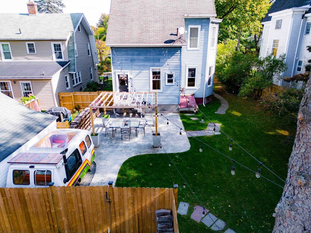 Spacious Home w/ Yard & Patio, 2 Mi to Dtwn Troy