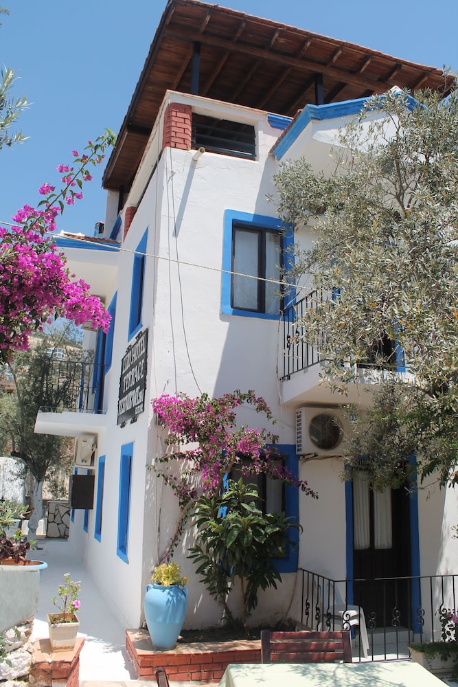 Lizo Hotel - Image 23