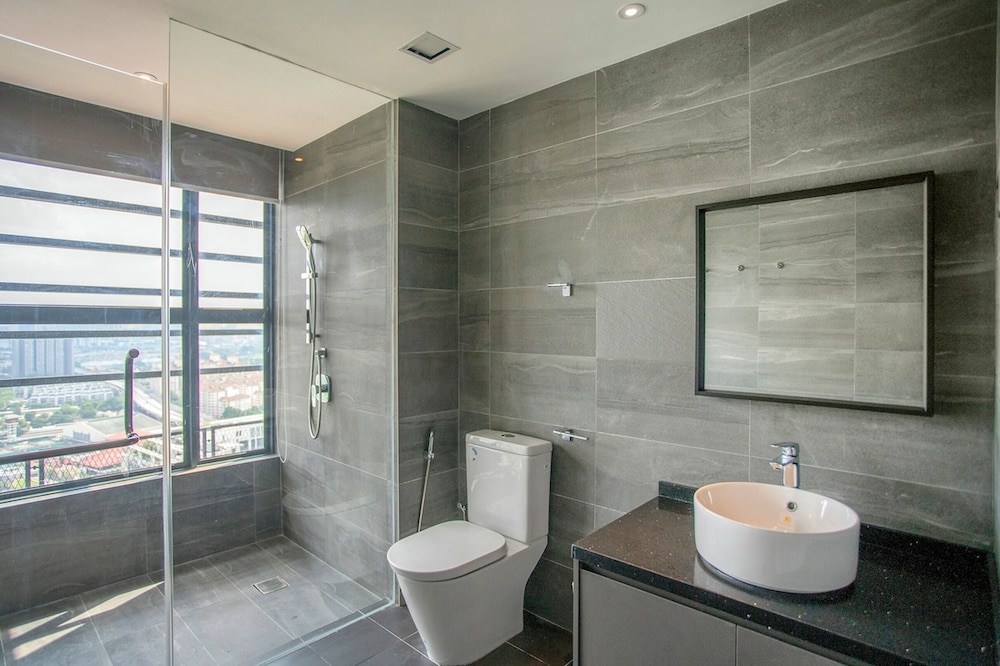 Novo Suites @ Jalan Ampang Skypool