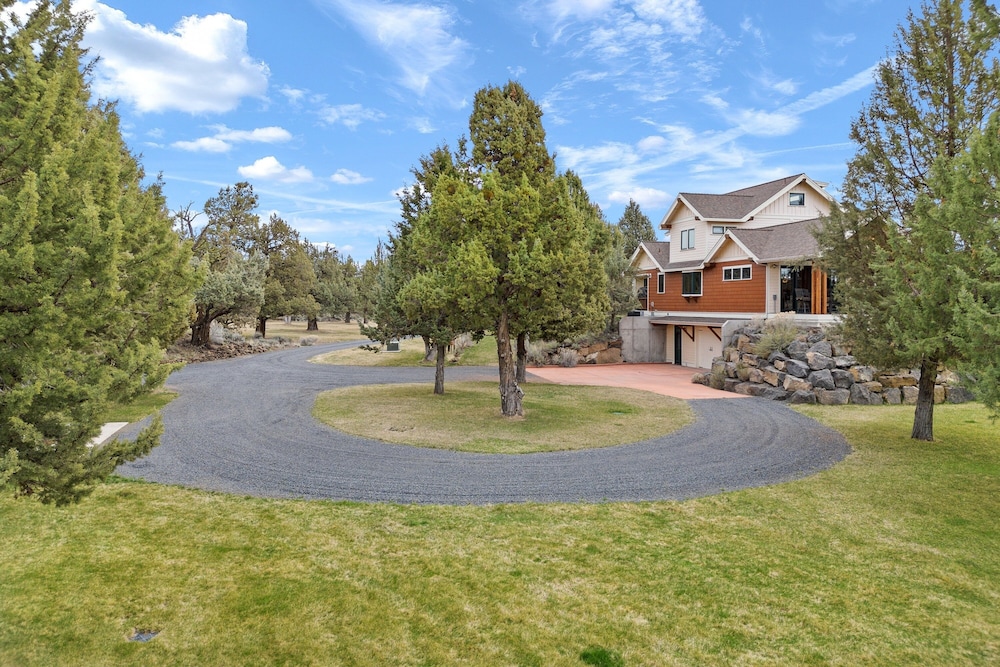 High Lowe 4 Bedroom Home