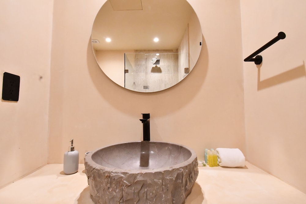Loch Tulum by The Spot Rentals