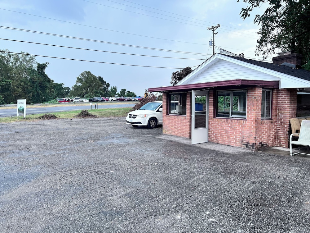 Rocky mount motel
