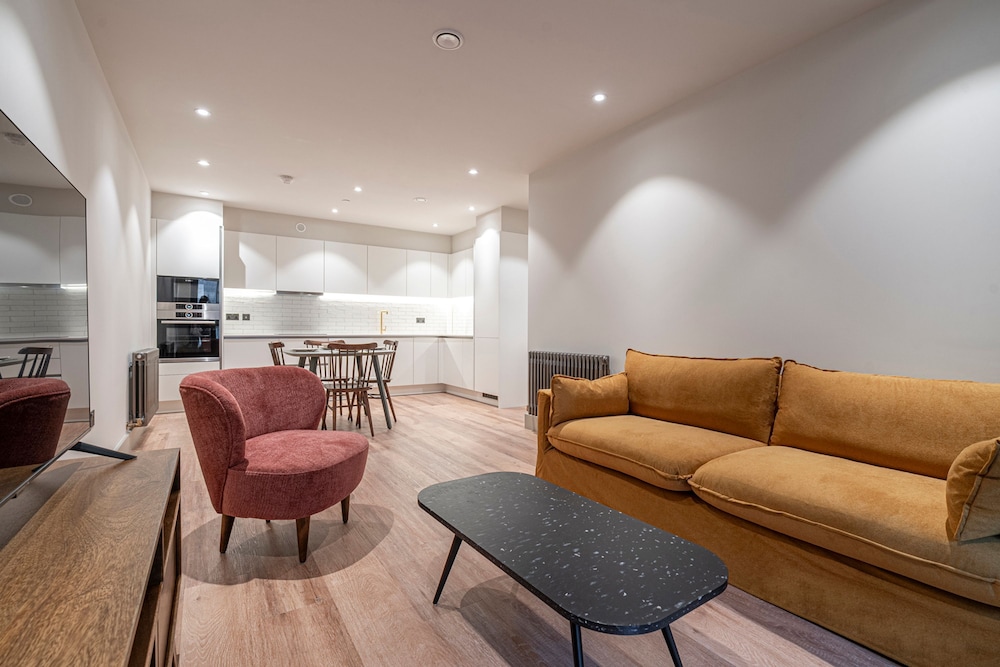 Elegant Apartment in North London