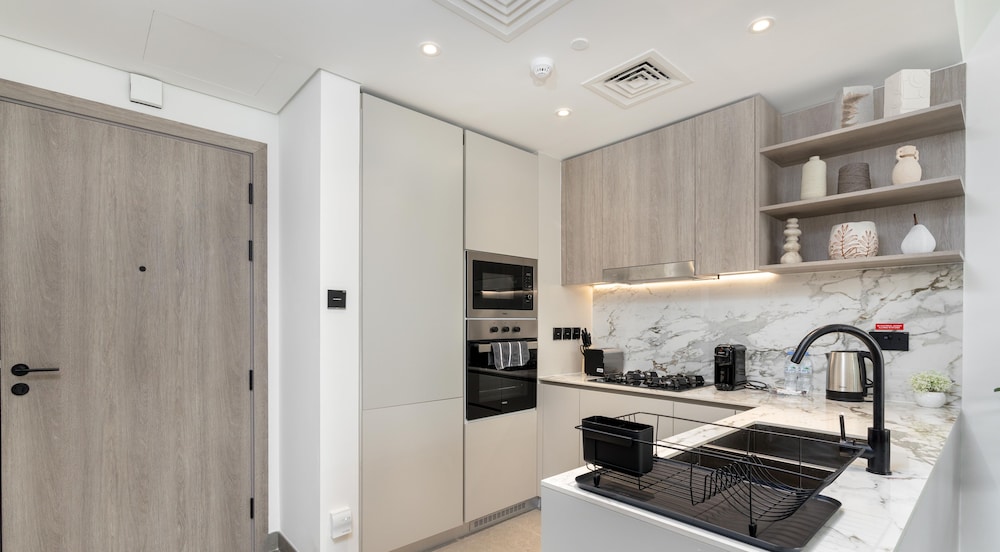 Bespoke Residences - Oxford Terraces JVC