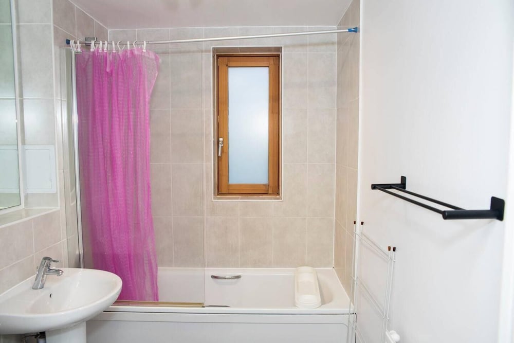Shorditch Apartment Sleeps 6