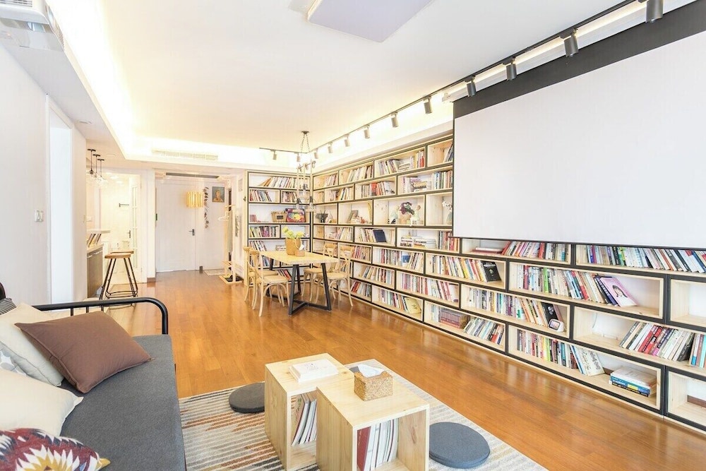 Book and Bed-People's Square