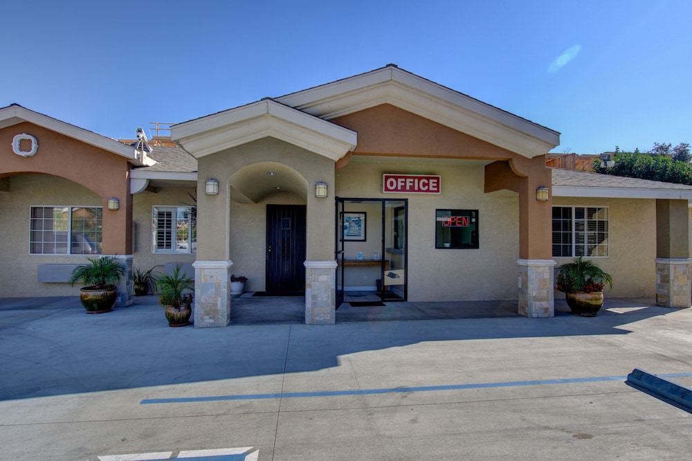 West Coast Inn - Near Gem Theatre, Bild 19