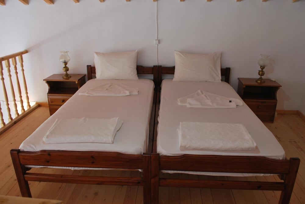 Troyan Hill Apartments