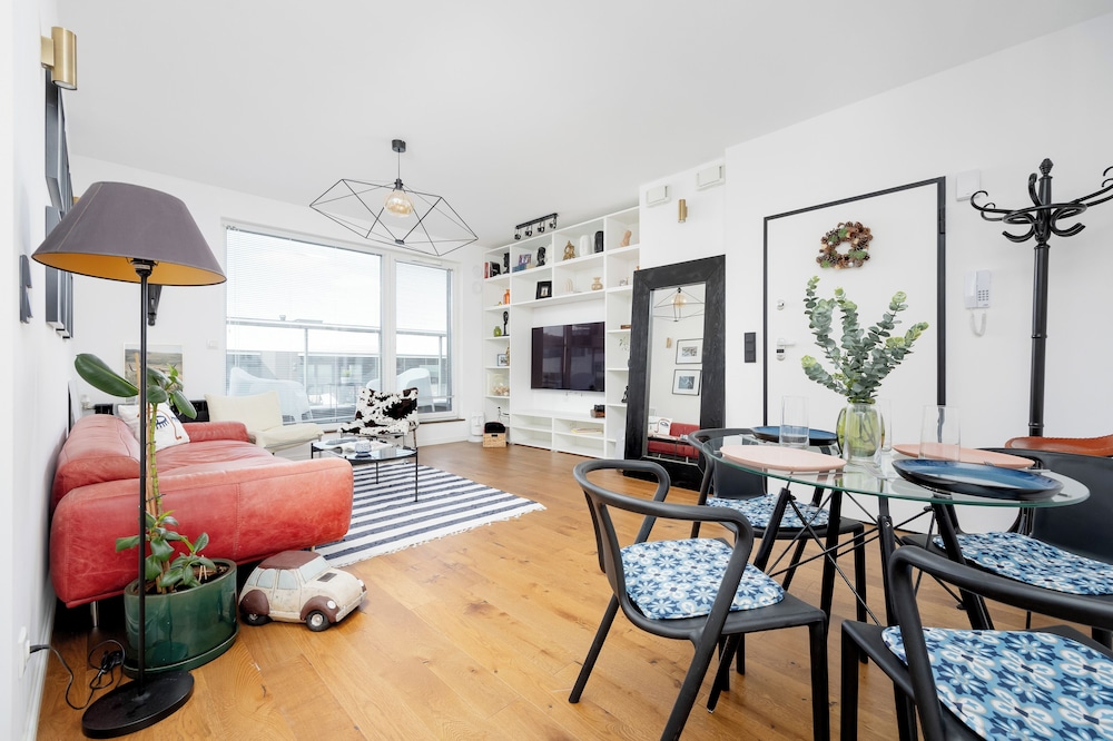 Karlińskiego Apartment Warsaw by Renters
