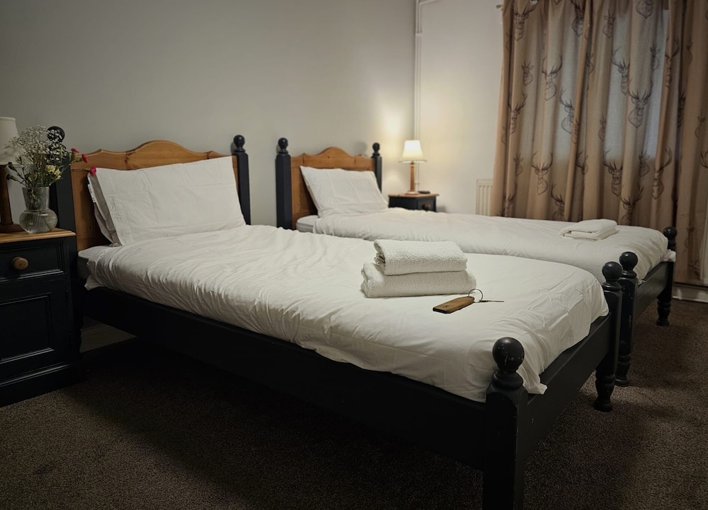 Ladybower Inn