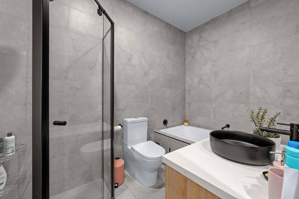 Luxurious Townhouse7 km to CBD