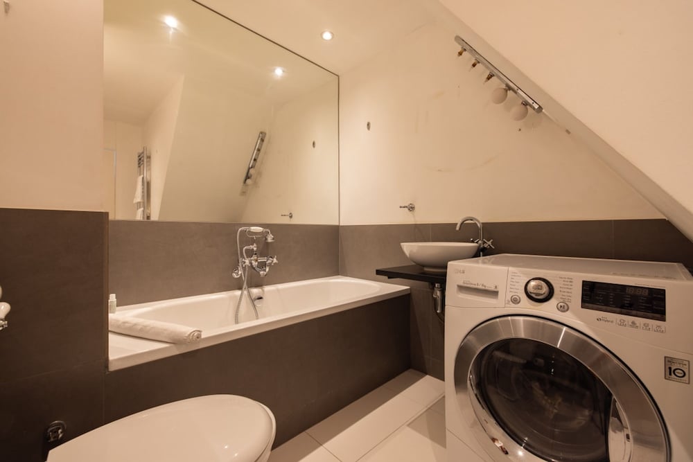 The Philbeach Gardens Place - Lovely 5bdr Flat With Terrace