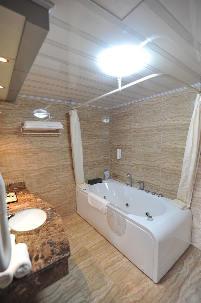 Yantai Vacations - Bihai Hotel Yantai - Property Image 7